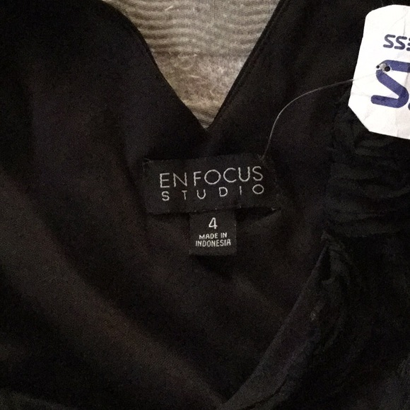 Dress - Picture 4 of 5